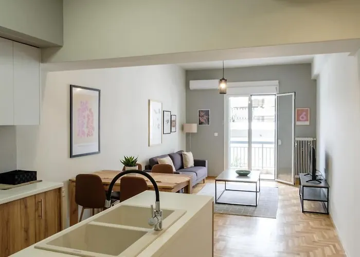 Modern Pangrati Flat!