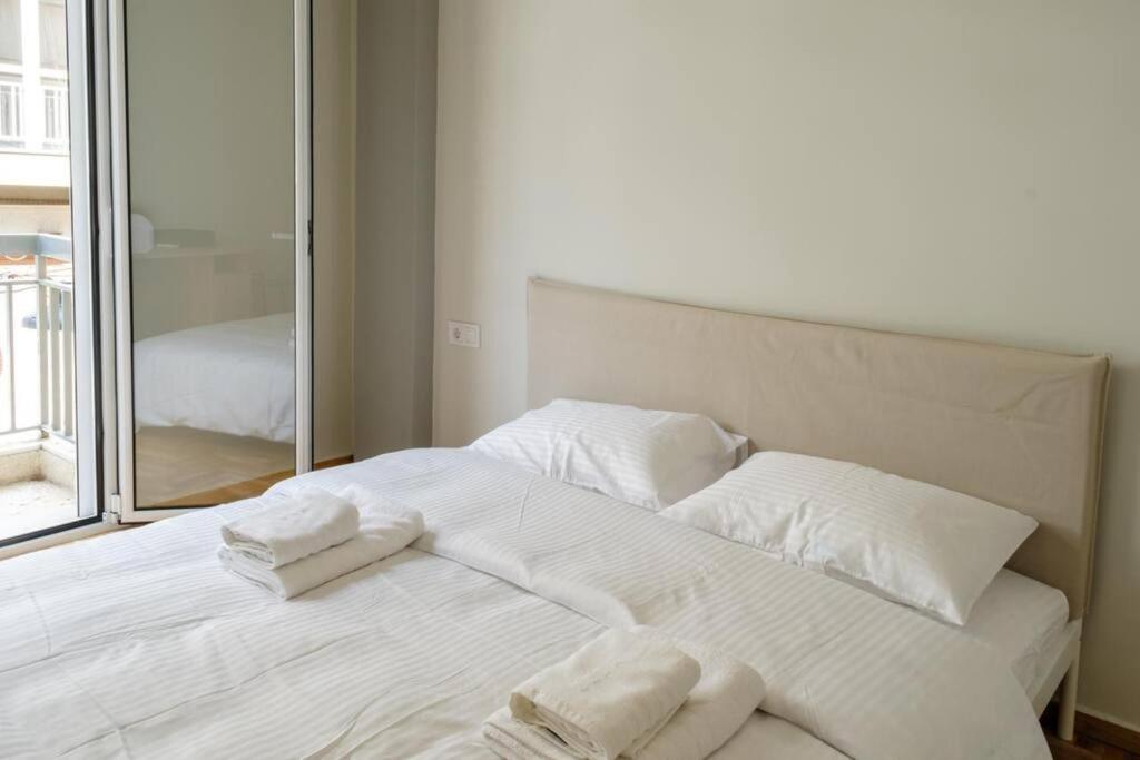 Modern Pangrati Flat! Apartamento Atenas